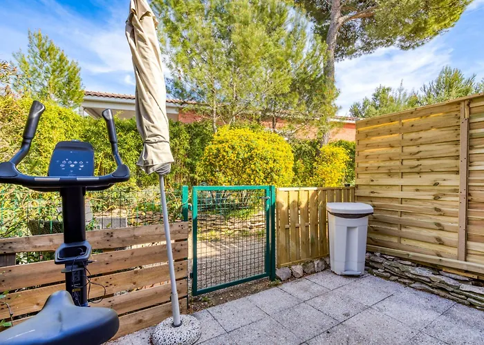 Maison - Avec Piscine * Calvisson